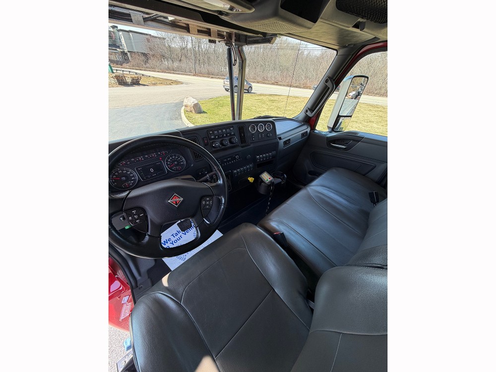 2025 International MV Rollback 4-Car (Key# 5279) 20